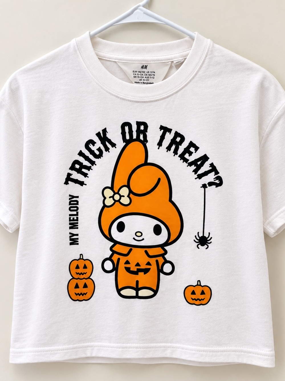 H&M White Tee with Orange My Melody Halloween Graphic